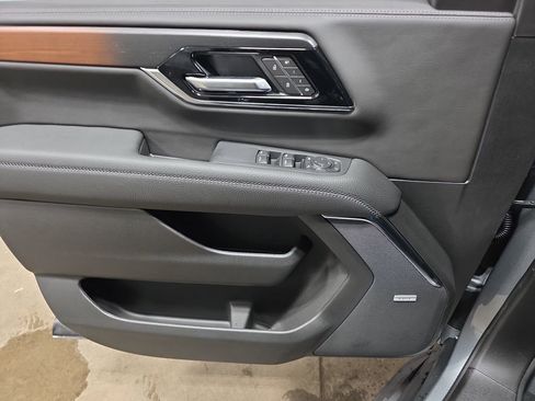 New 2026 GMC Yukon XL Denali w/ LPO, Floor Liner Package image 34