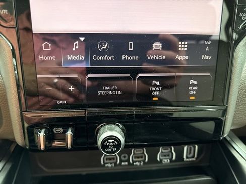 Used 2026 RAM 1500 Laramie AWD/4WD image 49