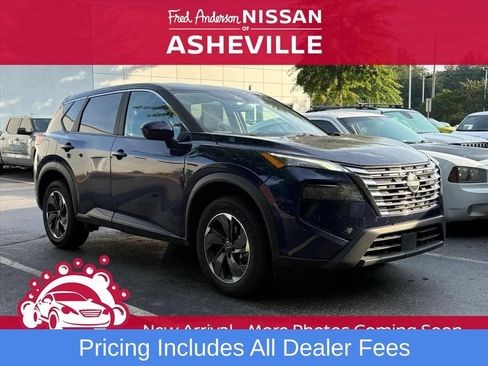 Used 2025 Nissan Rogue SV AWD/4WD image 1