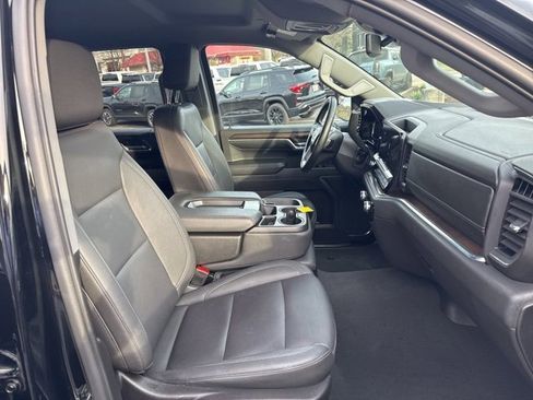 Used 2024 GMC Sierra 1500 SLT image 10