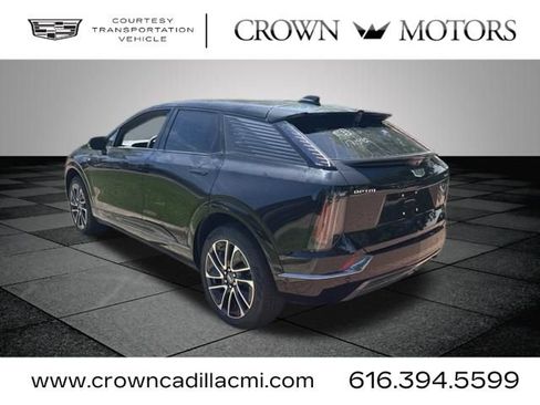 Used 2026 Cadillac Optiq Sport 1 w/ LPO, Floor Liner Package AWD/4WD image 7