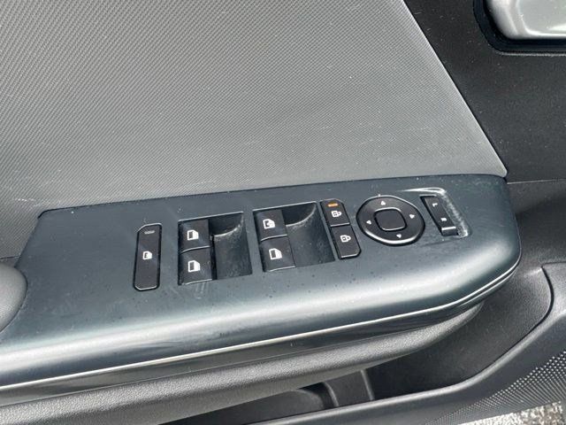 Used 2025 Kia K4 FWD image 12