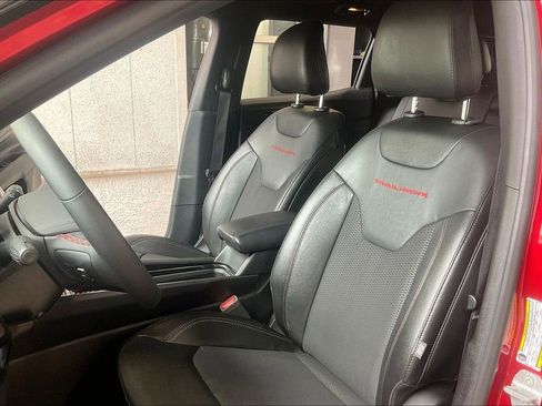 Used 2025 Jeep Compass Trailhawk AWD/4WD image 3