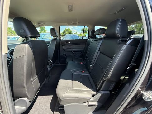 Used 2023 Volkswagen Atlas SE AWD/4WD image 24