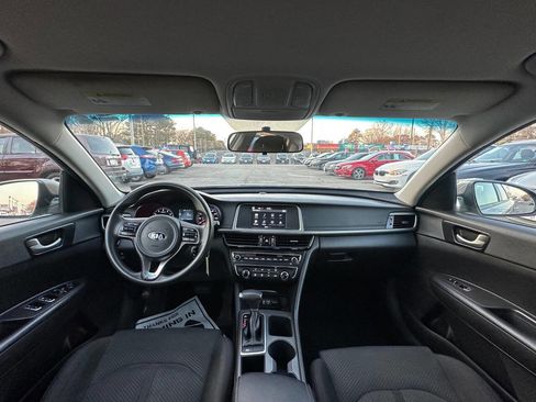 Used 2018 Kia Optima LX w/ 17" Alloy Wheels Package image 15