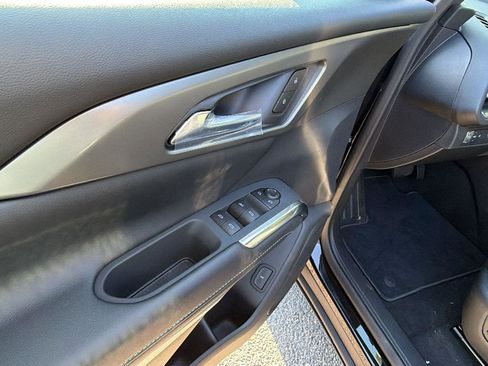 New 2026 Chevrolet Traverse LT image 12