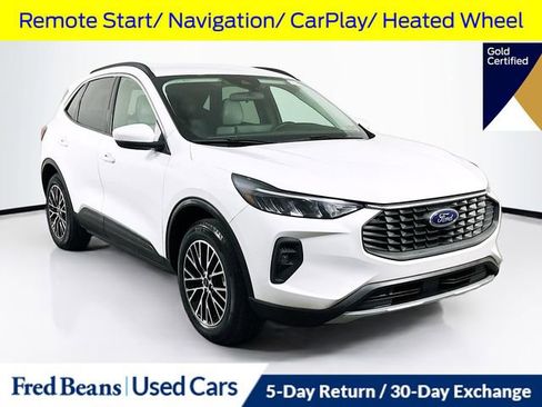 Certified 2023 Ford Escape SE FWD image 1