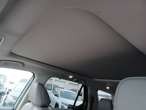 Used 2023 Honda Pilot Touring image 21