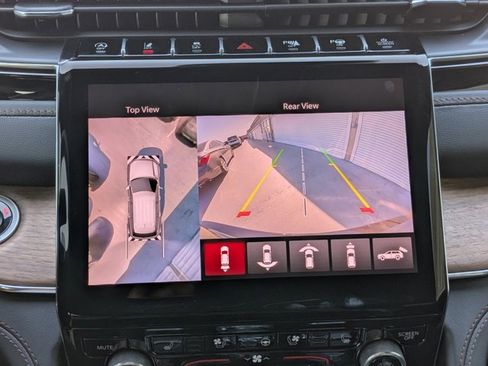 New 2025 Jeep Grand Cherokee Summit image 23