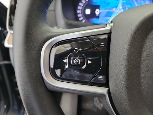 Used 2025 Volvo XC90 B5 Plus AWD/4WD image 26