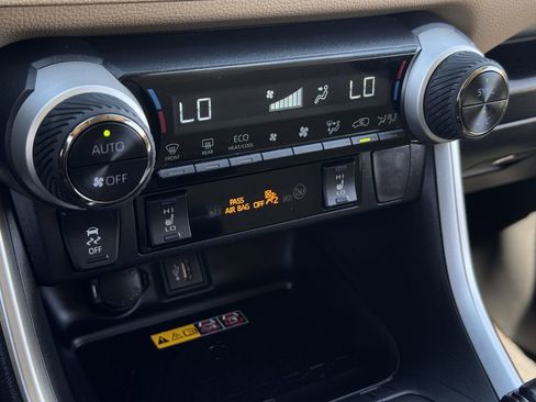 Used 2024 Toyota RAV4 XLE Premium w/ Weather Package image 21