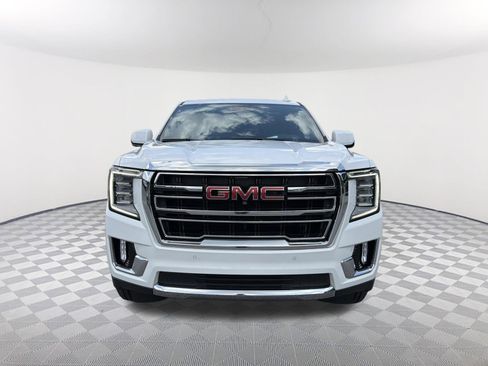 Used 2023 GMC Yukon SLT w/ SLT Premium Package AWD/4WD image 9