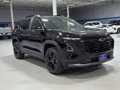 New 2026 Chevrolet Equinox LT w/ Convenience Package II image 3