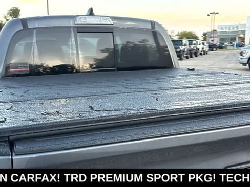 Used 2021 Toyota Tacoma TRD Sport w/ TRD Premium Sport Package AWD/4WD image 29