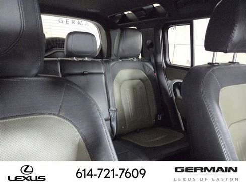 Used 2022 Land Rover Defender 110 X-Dynamic SE image 20