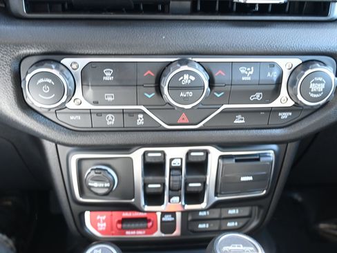 New 2026 Jeep Gladiator Willys image 13