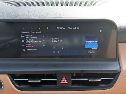 Used 2024 Kia Seltos EX FWD image 18