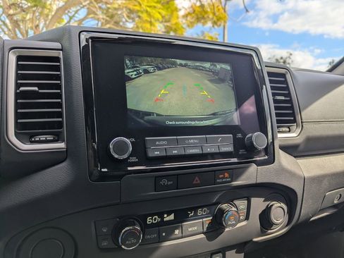 Used 2024 Nissan Frontier SV w/ SV Convenience Package image 29