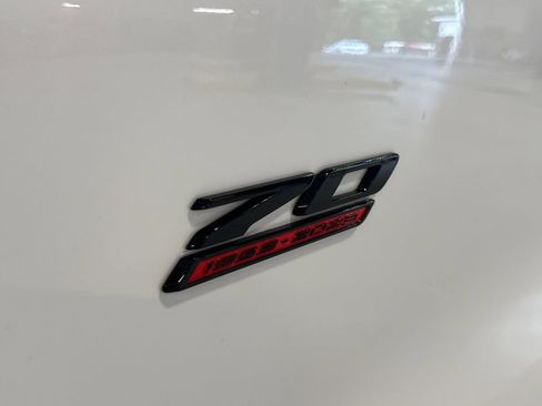 Used 2023 Chevrolet Corvette Stingray Premium Conv w/ Z51 Performance Package RWD image 57
