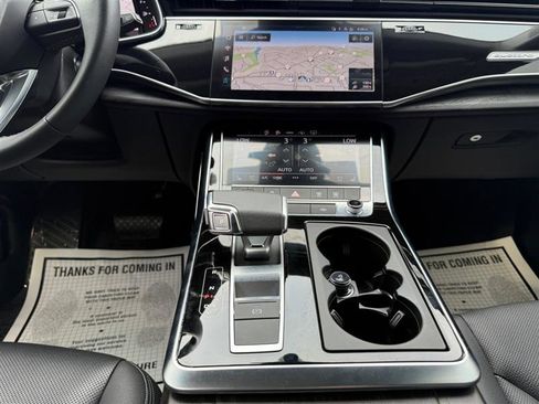 Used 2023 Audi Q8 Premium Plus w/ Premium Plus Package image 12