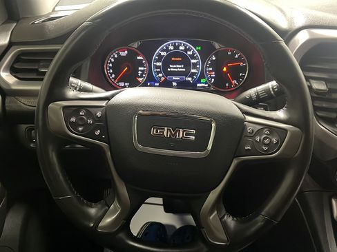 Used 2022 GMC Acadia AT4 w/ Technology Package AWD/4WD image 4