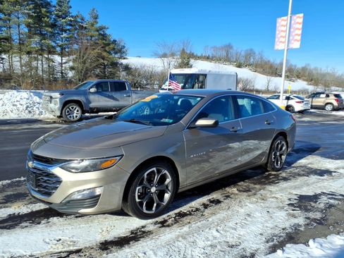 Used 2023 Chevrolet Malibu LT image 4