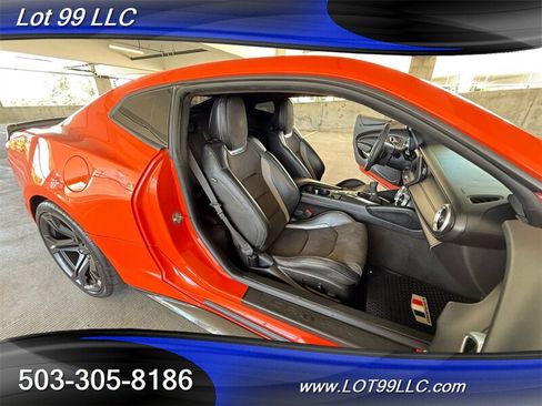 Used 2020 Chevrolet Camaro SS RWD image 18