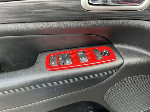 Used 2021 Jeep Grand Cherokee Laredo X AWD/4WD image 17