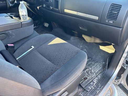 Used 2007 Chevrolet Silverado 1500 LT w/ 1LT Convenience Package image 12