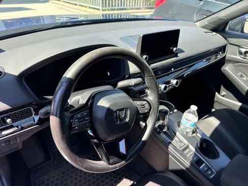 Used 2024 Honda Civic Sport image 6
