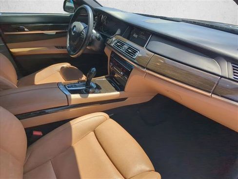 Used 2015 BMW 750i xDrive AWD/4WD image 21