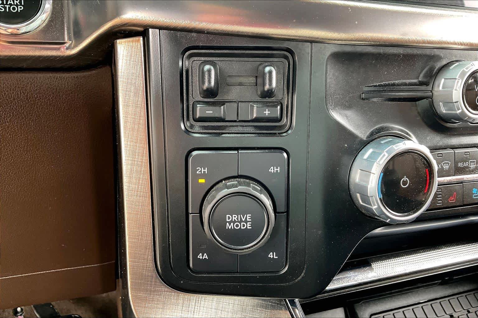 Used 2023 Ford F150 King Ranch w/ Equipment Group 601A High AWD/4WD image 32