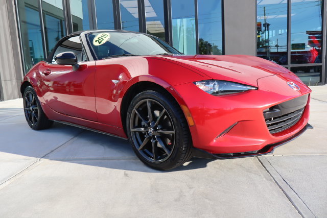 Used 2016 MAZDA MX-5 Miata Club RWD image 1