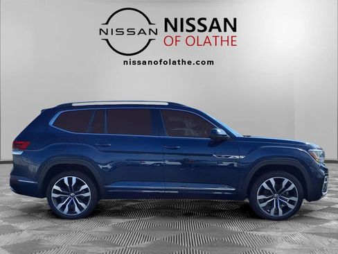 Used 2021 Volkswagen Atlas SEL Premium image 32
