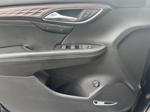 Used 2021 Buick Envision Avenir w/ Technology Package II AWD/4WD image 18