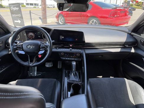 Used 2022 Hyundai Elantra N FWD image 25
