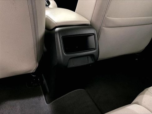 Used 2024 Honda HR-V LX image 27