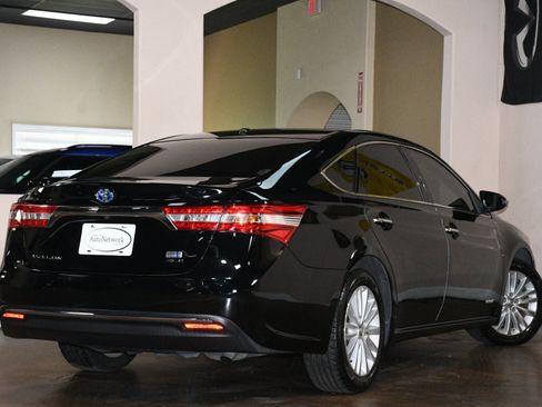 Used 2015 Toyota Avalon XLE Touring FWD image 5