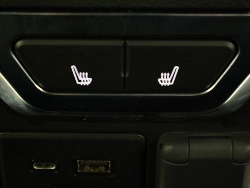 Used 2020 Chevrolet Silverado 1500 LTZ w/ LTZ Convenience Package image 42