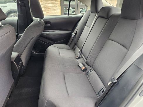 Used 2025 Toyota Corolla LE FWD image 10