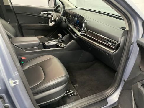 Certified 2023 Kia Sportage EX image 30