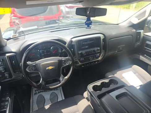 Used 2018 Chevrolet Silverado 1500 LT w/ All Star Edition AWD/4WD image 2