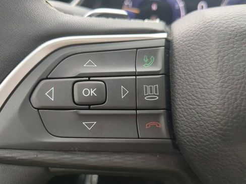 Used 2024 Jeep Grand Cherokee L Altitude image 24