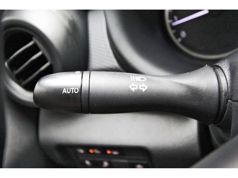 Used 2024 Nissan Kicks S image 15