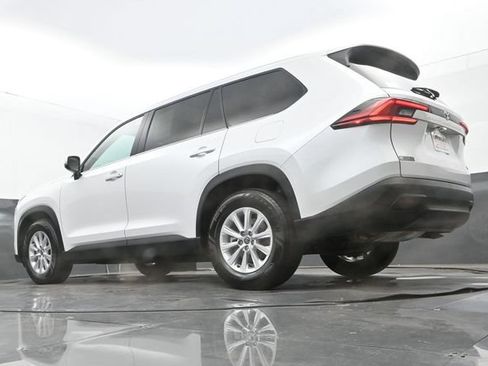 Used 2026 Toyota Grand Highlander FWD image 24