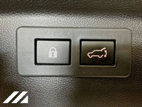 Used 2020 Subaru Forester Limited w/ Popular Package #3 AWD/4WD image 30