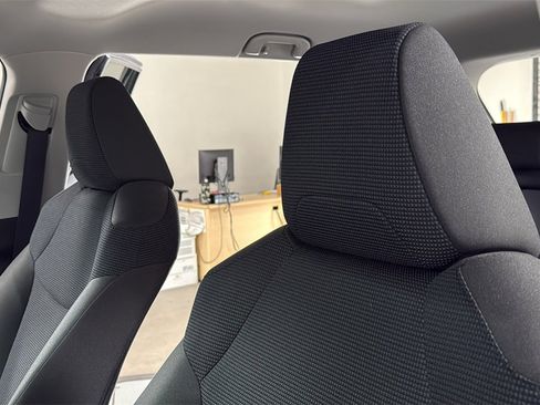 Used 2025 Toyota RAV4 LE image 13