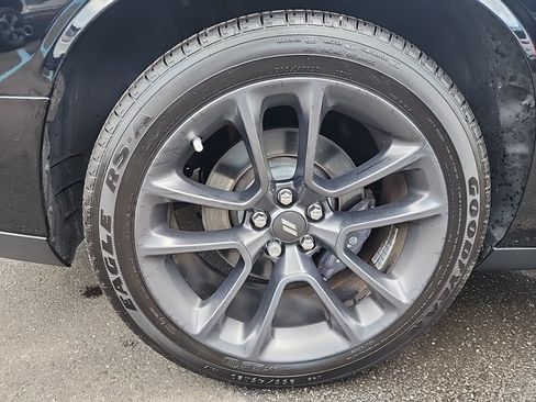 Used 2021 Dodge Challenger R/T Scat Pack RWD image 16