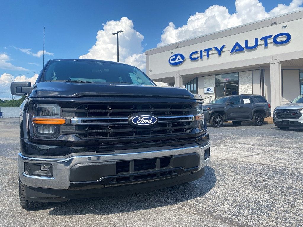 Used 2025 Ford F150 XLT w/ Equipment Group 301A Standard RWD image 2