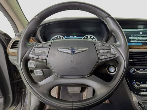 Used 2018 Genesis G90 5.0 Ultimate RWD image 13